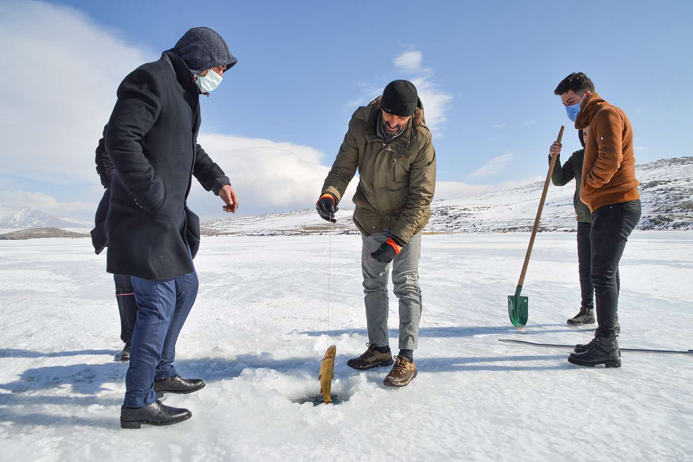 Türkiye'nin en yüksek rakımlı gölünün turizm potansiyeli için çalışmalar devam ediyor